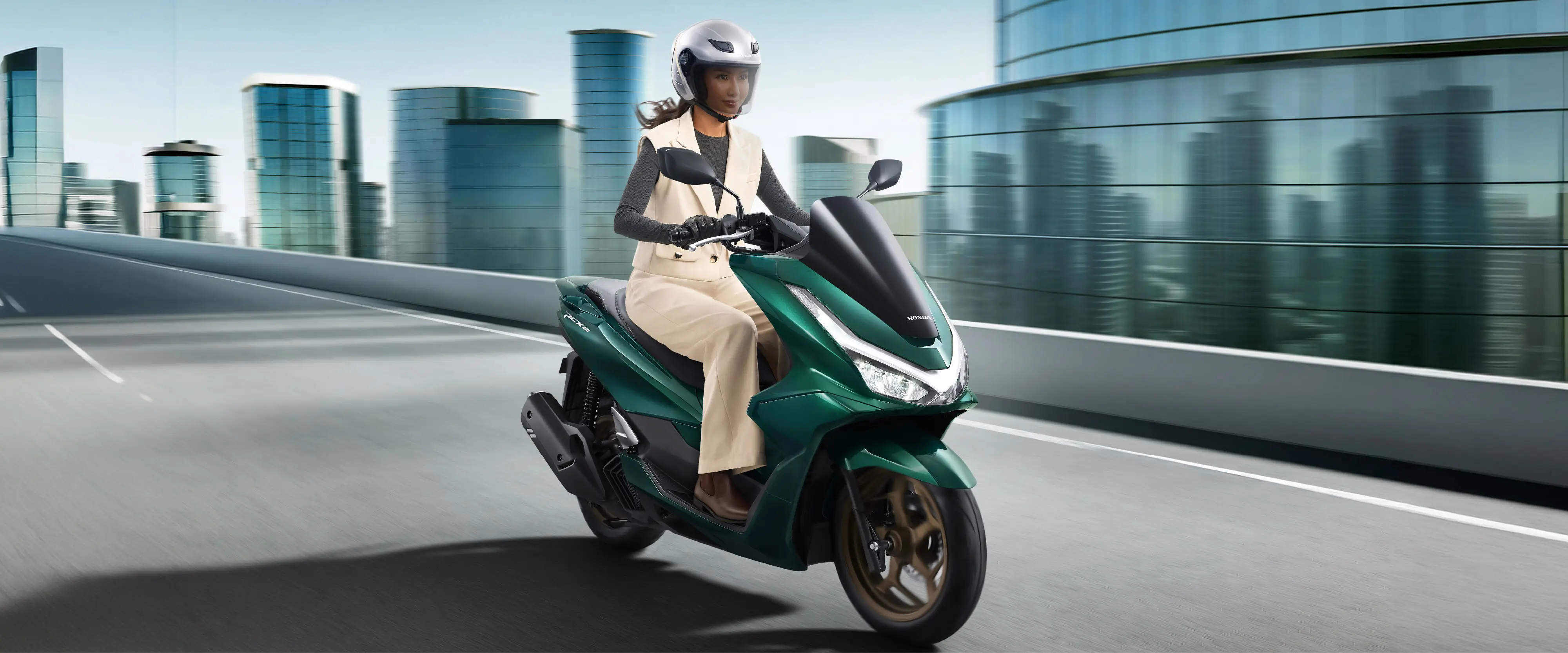 202604 PCX 160 head ad 2